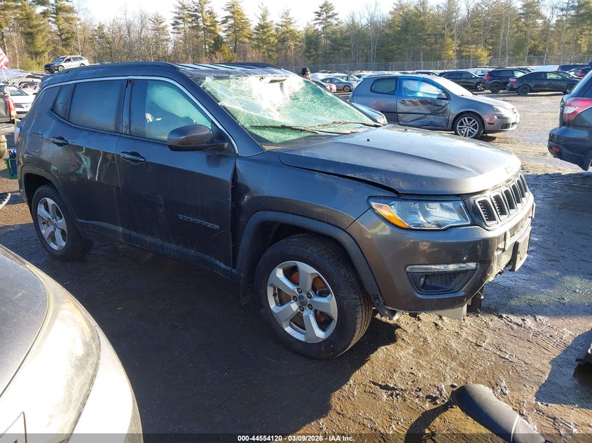 Vin: 3c4njdbb8ht692449, lot: 45050980, jeep new compass latitude 4x4 2017 img_1