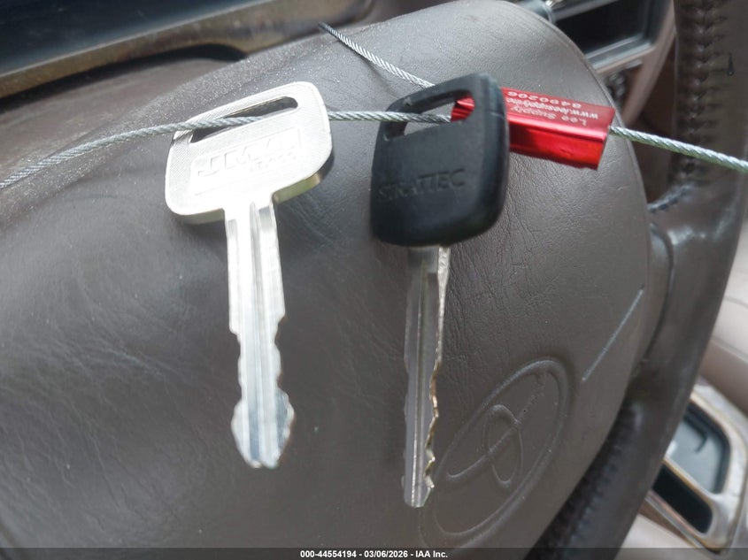 1996 Toyota Avalon Xl/Xls VIN: 4T1BF12B6TU077086 Lot: 44554194