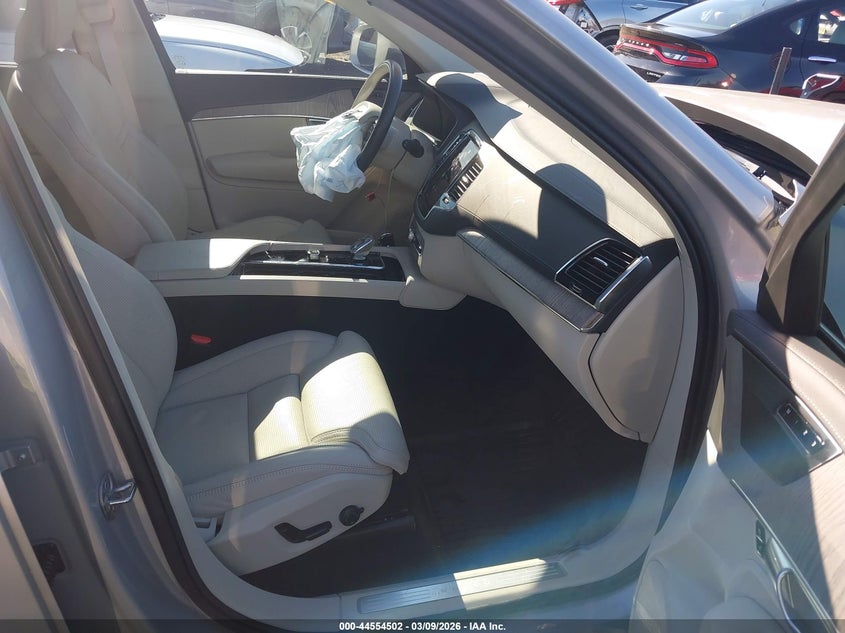 2024 Volvo Xc90 B6 Ultimate Bright Theme 7-Seater