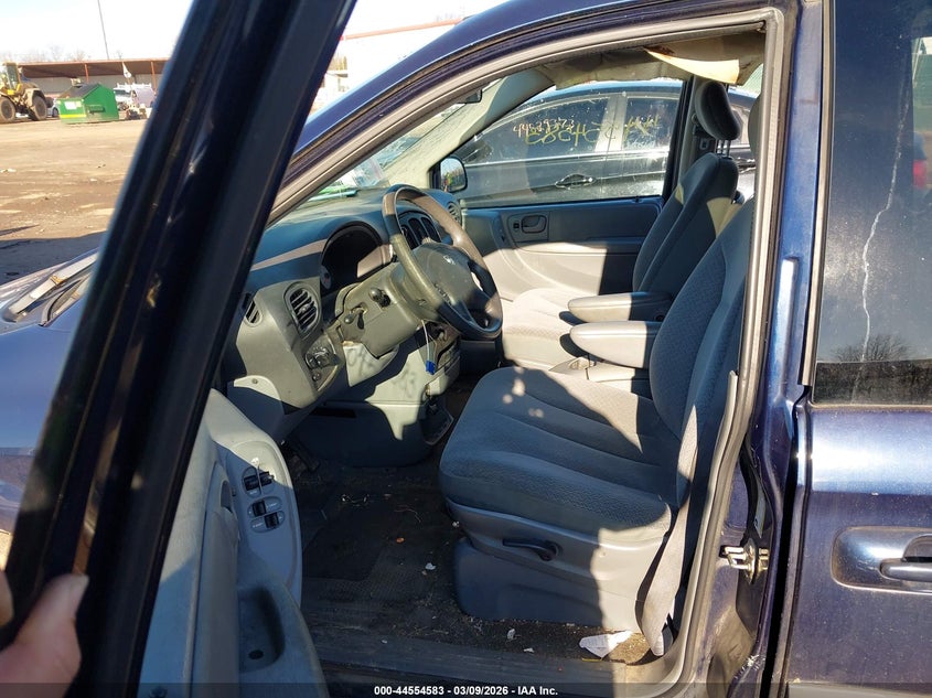 2005 Dodge Caravan Sxt