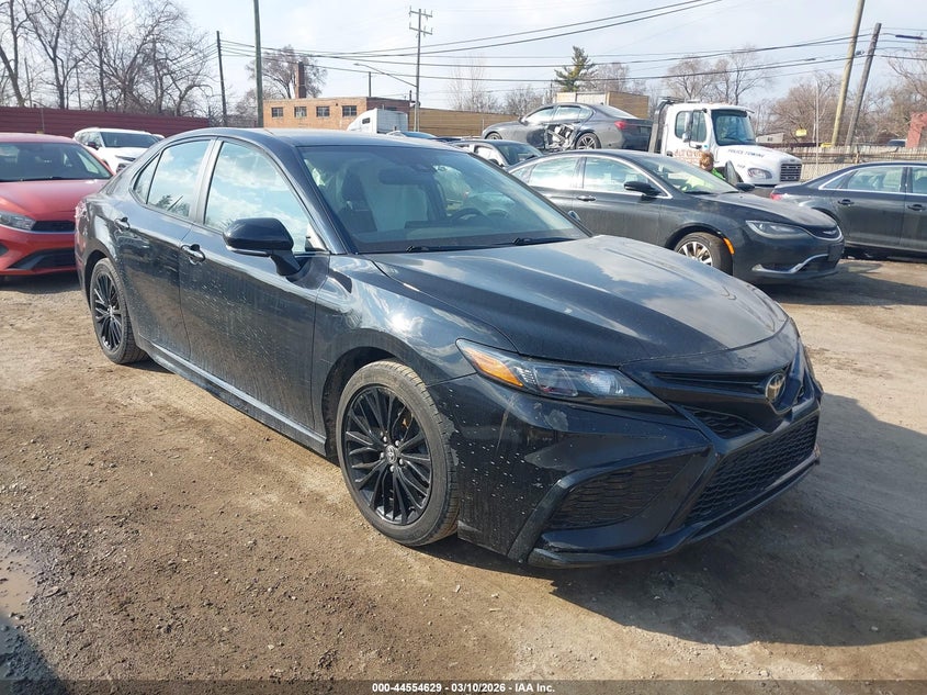 2021 Toyota Camry Se Nightshade Edition Awd