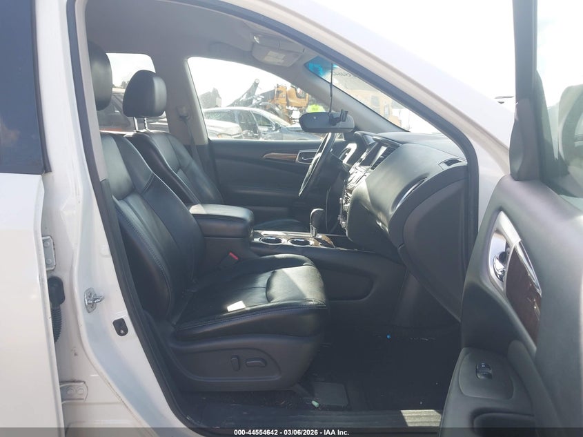 2013 Nissan Pathfinder Sl