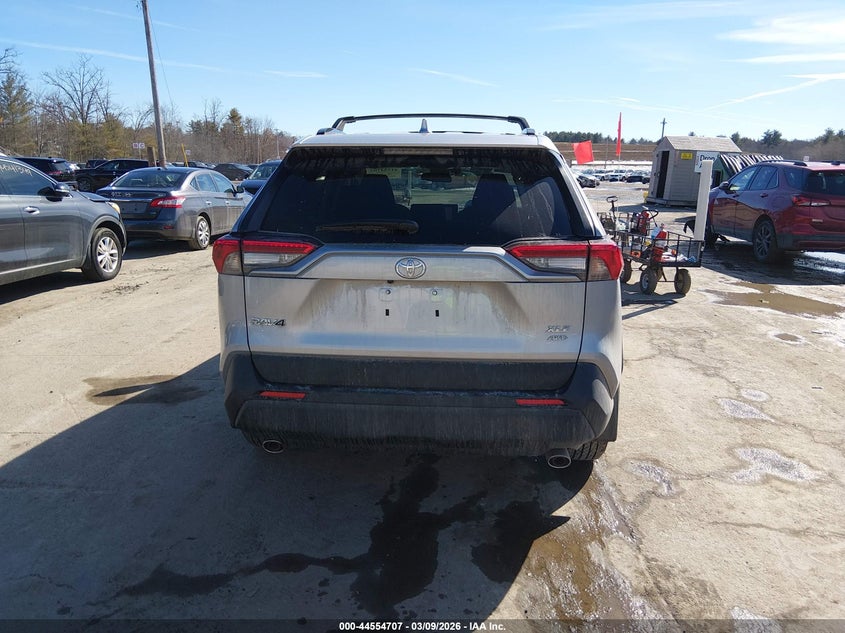VIN 2T3P1RFV5SW576734 2025 TOYOTA RAV4 XLE