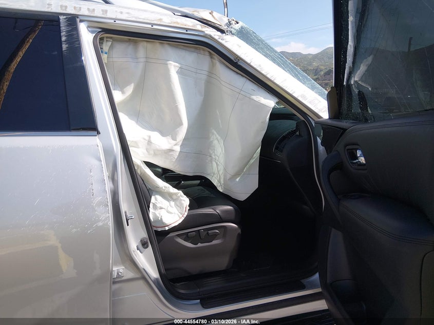 2024 NISSAN ARMADA 5.6L V-8 DI, DOHC, V(VIN: JN8AY2AC4R9196555
