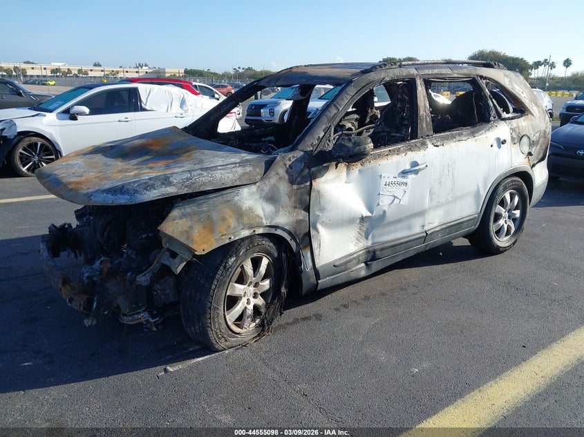 Vin: 5xykt3a62cg213857, lot: 45051958, kia sorento lx 20122