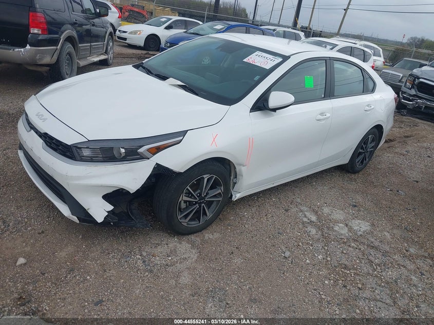 2024 Kia Forte Lxs
