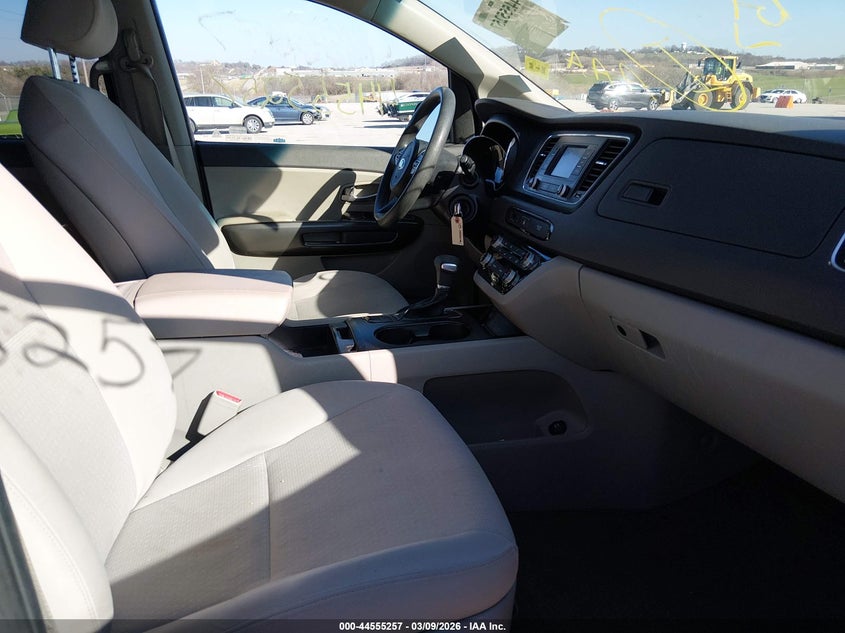 2018 Kia Sedona Lx