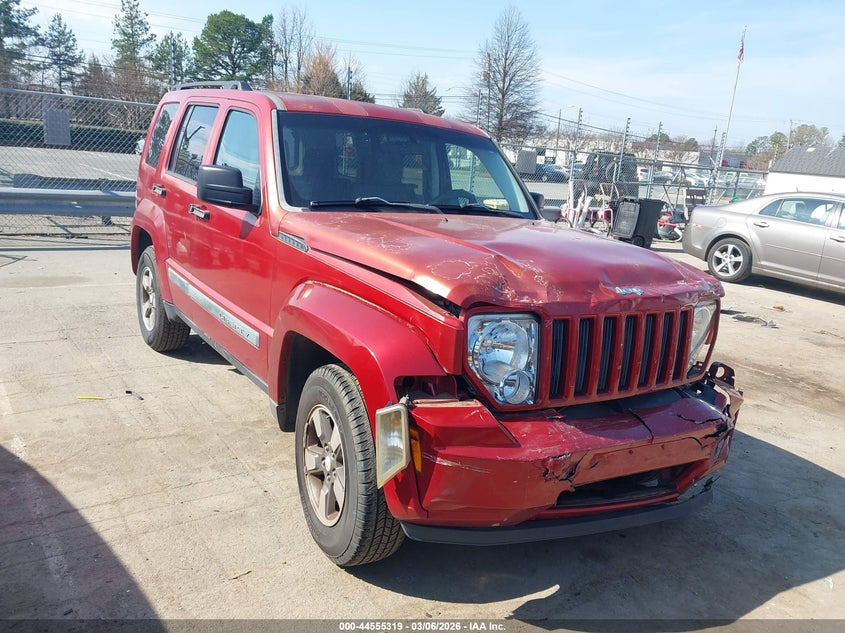 1J8GP28K78W262854 JEEP LIBERTY Photo 1