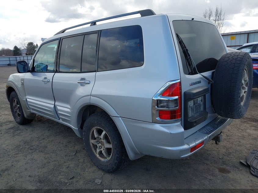2001 Mitsubishi Montero Limited