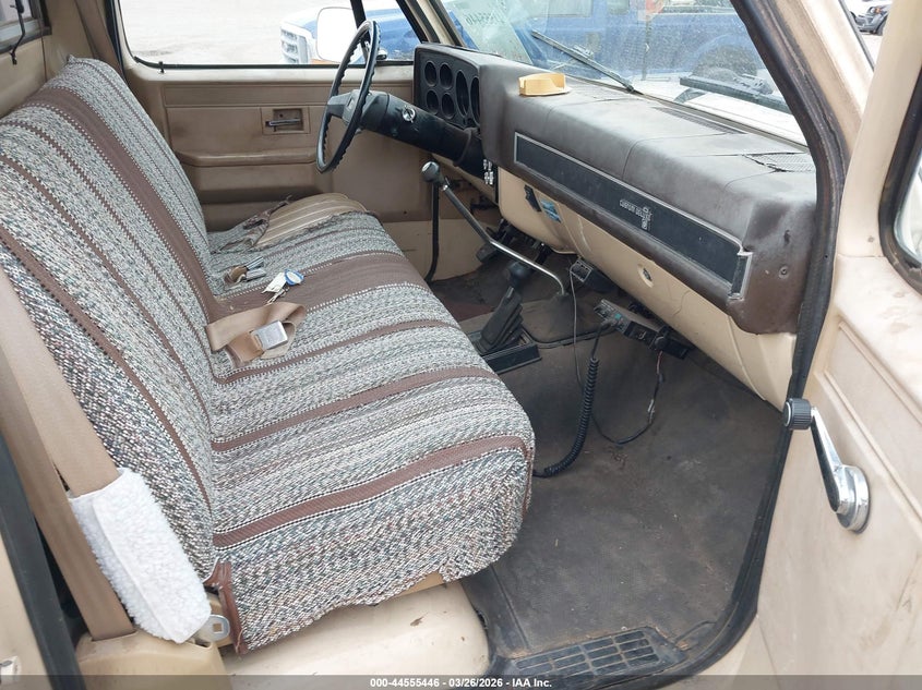 1986 CHEVROLET K10 COUPE 5.0L V8 CRB OHV C