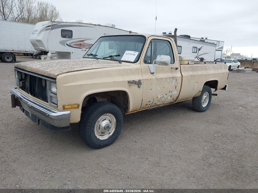 1986 CHEVROLET K10 auction photo 2