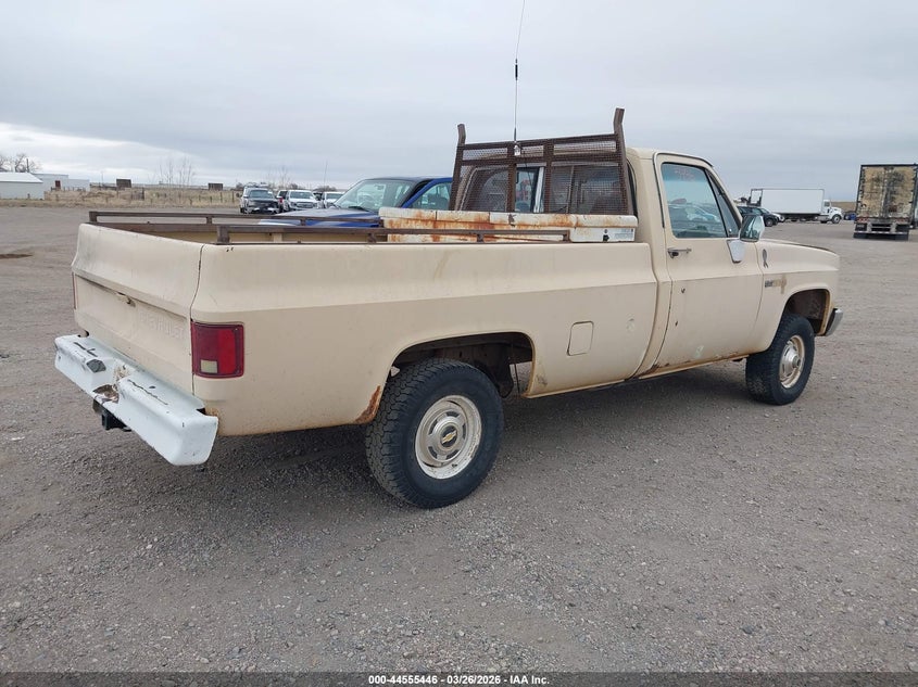 1986 CHEVROLET K10 auction photo 4