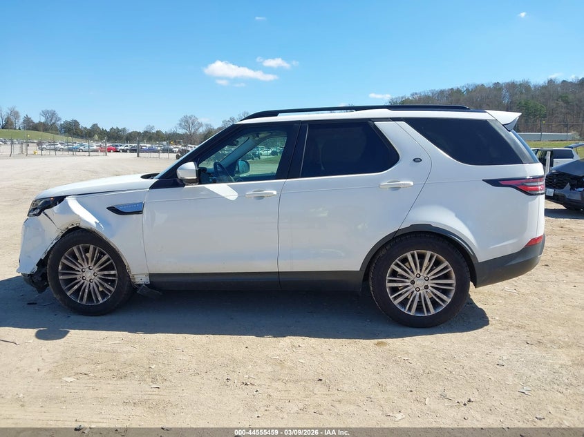 2017 Land Rover Discovery Hse VIN: SALRRBBV7HA005938 Lot: 44555459