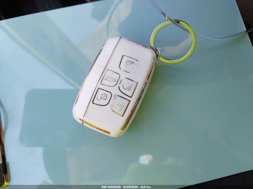 2017 Land Rover Discovery Hse VIN: SALRRBBV7HA005938 Lot: 44555459