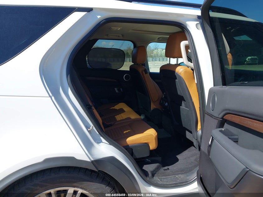 2017 Land Rover Discovery Hse VIN: SALRRBBV7HA005938 Lot: 44555459