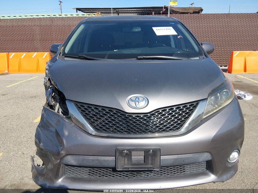 2015 Toyota Sienna Se 8 Passenger VIN: 5TDXK3DC9FS614792 Lot: 44555498