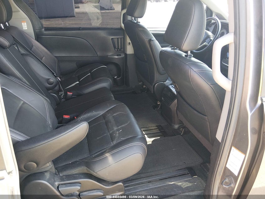 2015 Toyota Sienna Se 8 Passenger VIN: 5TDXK3DC9FS614792 Lot: 44555498