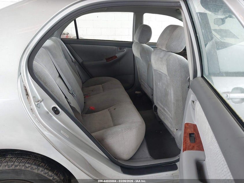 2004 Toyota Corolla Le VIN: 1NXBR38E84Z335825 Lot: 44555584