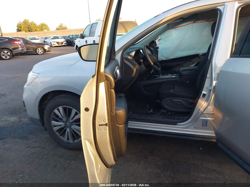 2020 Nissan Pathfinder S 2Wd