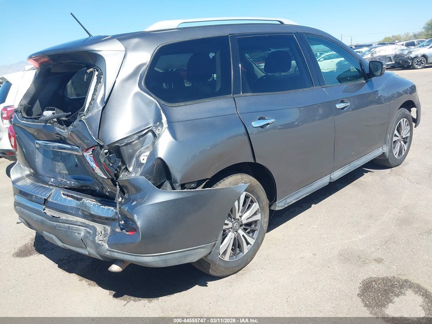 2017 Nissan Pathfinder Sv