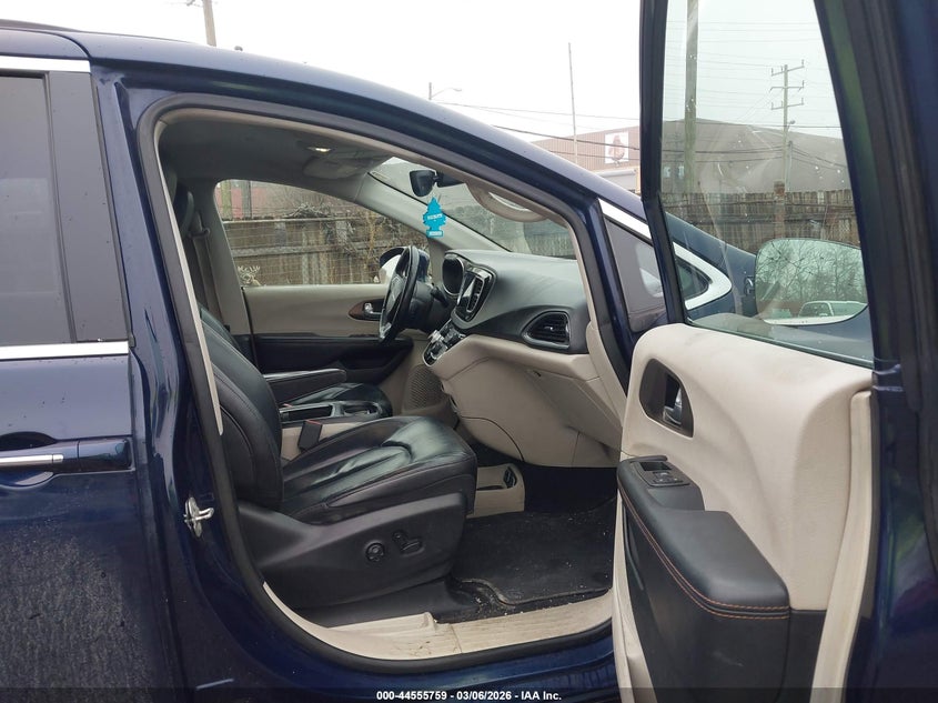 2018 Chrysler Pacifica Touring L Plus