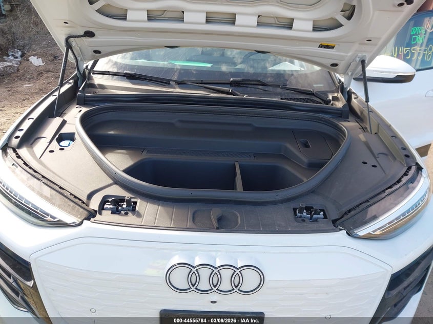 2025 Audi Q6 E-Tron Premium Plus Quattro VIN: WA124BGF5SA009111 Lot: 44555784