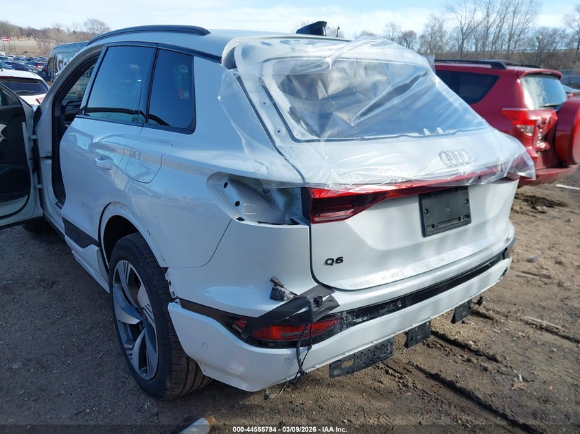 2025 Audi Q6 E-Tron Premium Plus Quattro VIN: WA124BGF5SA009111 Lot: 44555784