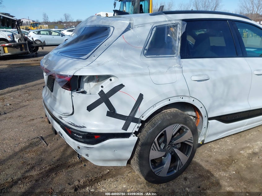 2025 Audi Q6 E-Tron Premium Plus Quattro VIN: WA124BGF5SA009111 Lot: 44555784