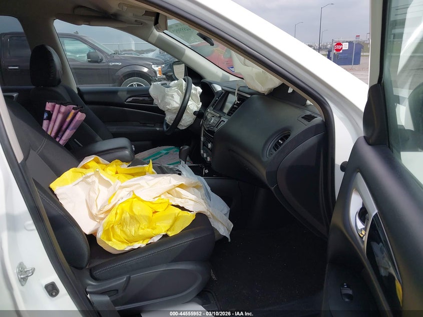 2020 Nissan Pathfinder S 2Wd