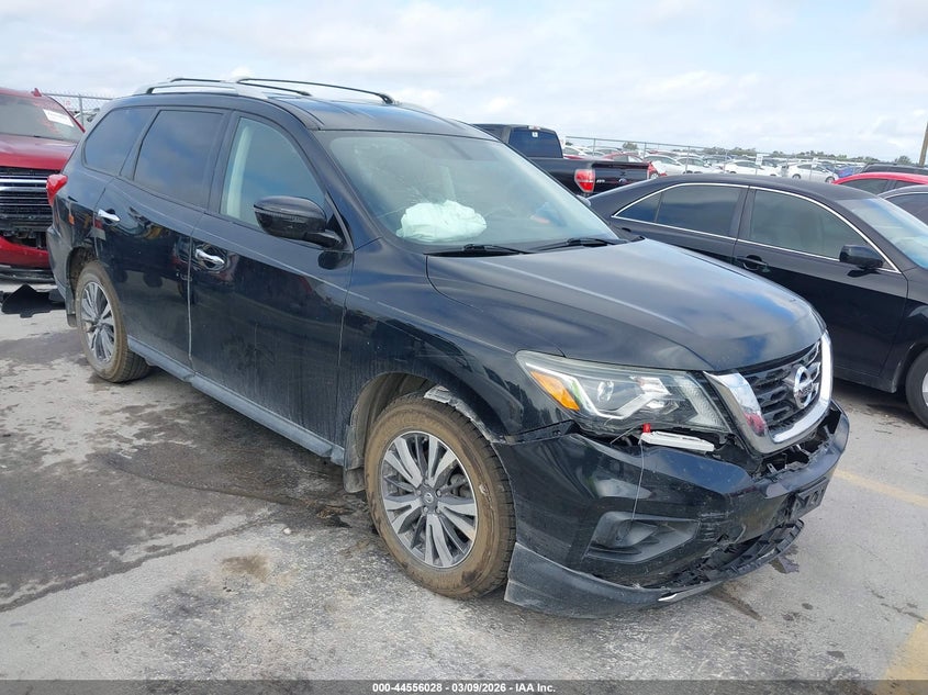 2018 Nissan Pathfinder S