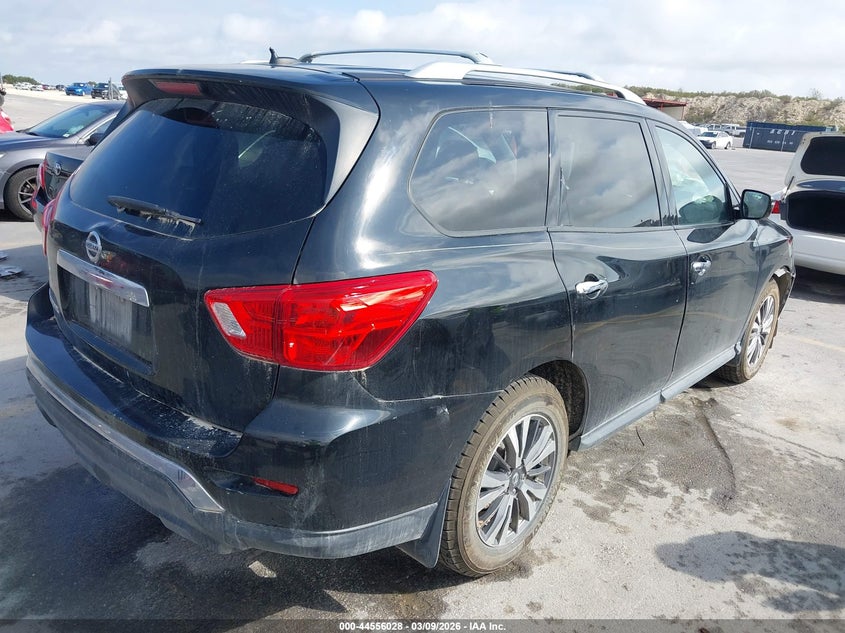 2018 Nissan Pathfinder S