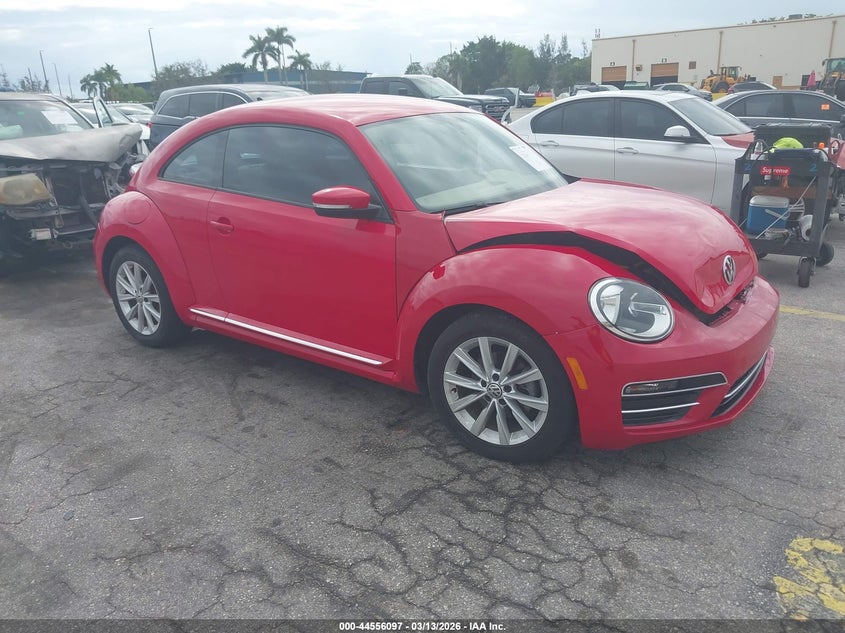 2017 VOLKSWAGEN BEETLE 1.8T SE/1.8T SEL