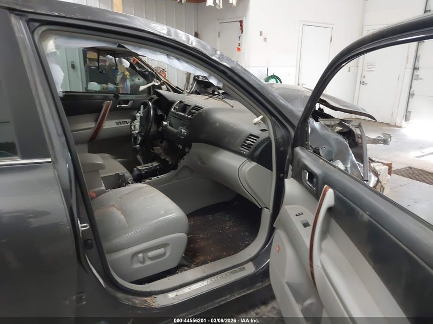 2012 Toyota Highlander 3.5 Limited V6 grey Lot 111044556201 Vin 5TDDK3EH1CS111427