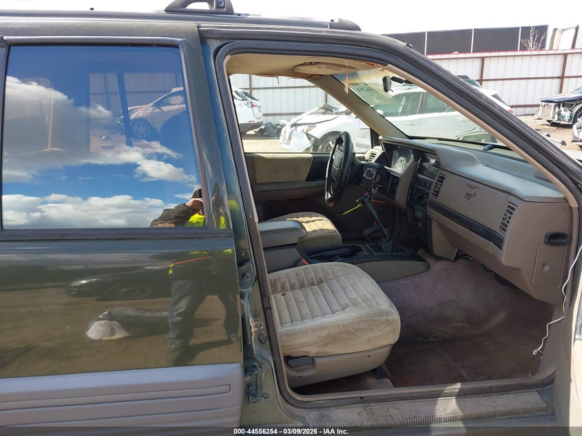 1994 Jeep Grand Cherokee Laredo