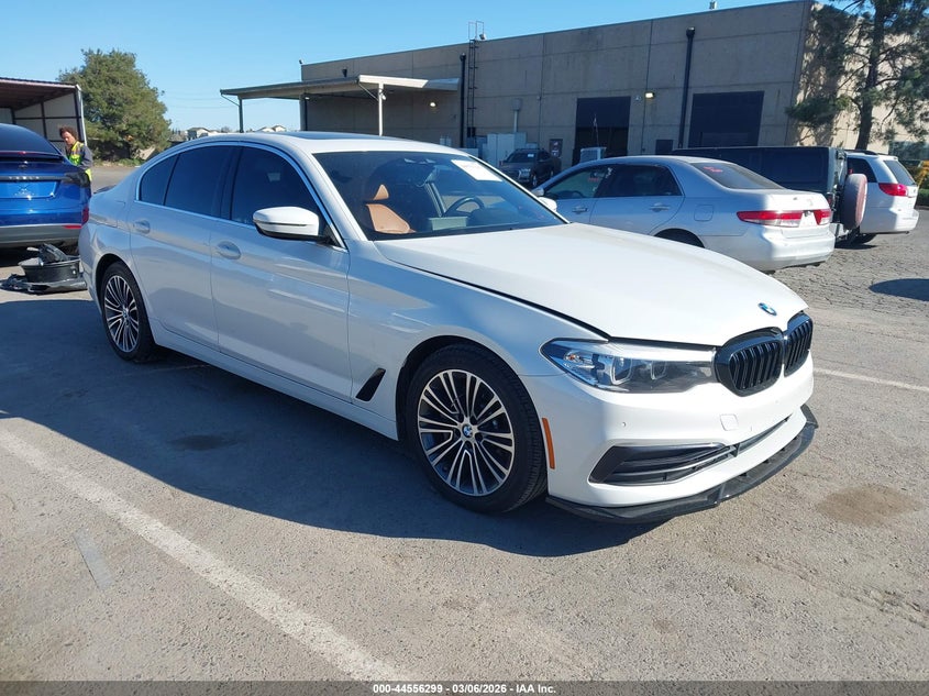 2019 BMW 530I