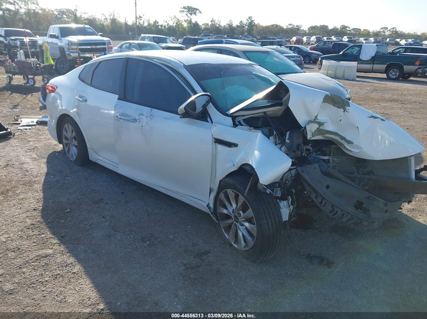 2017 KIA OPTIMA LX