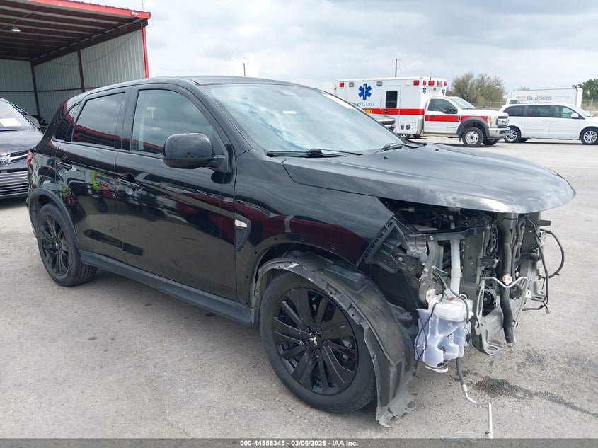 JA4ARUAU8PU012848 MITSUBISHI OUTLANDER SPORT Photo 1