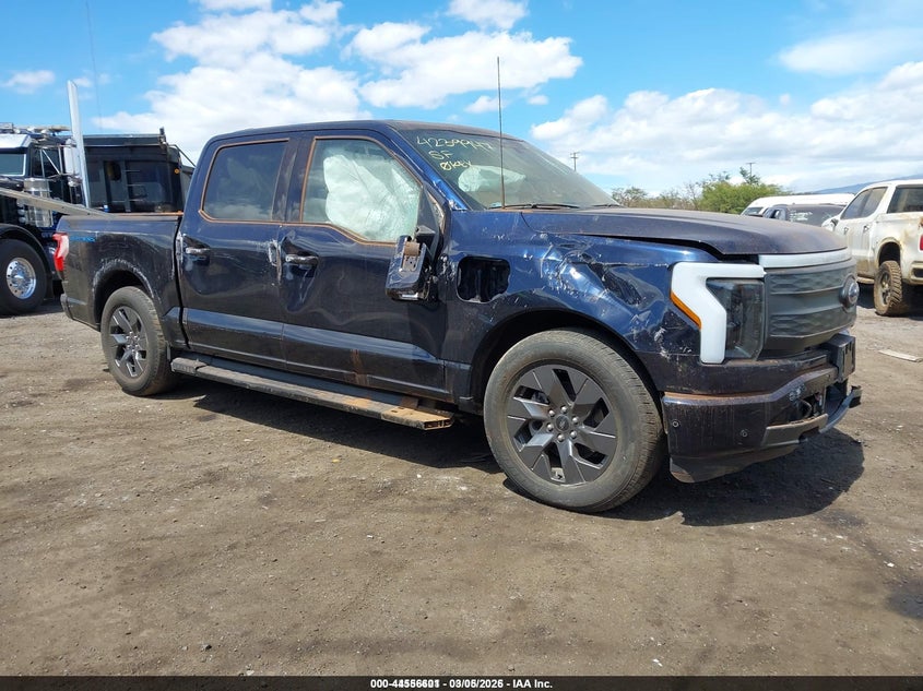 2022 Ford F-150 Lightning Lariat