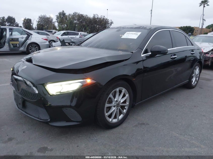 2021 Mercedes-Benz A 220