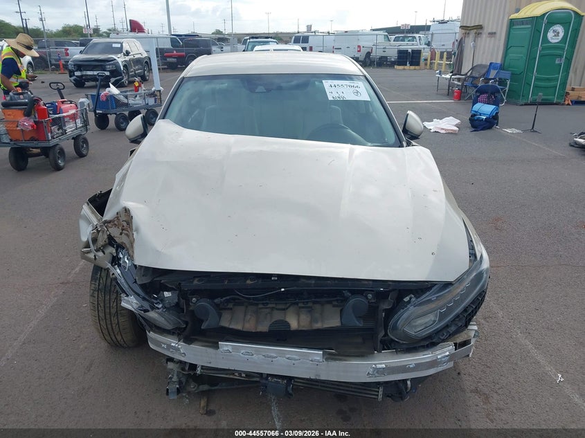 VIN 1HGCV1F10KA040615 2019 HONDA ACCORD LX