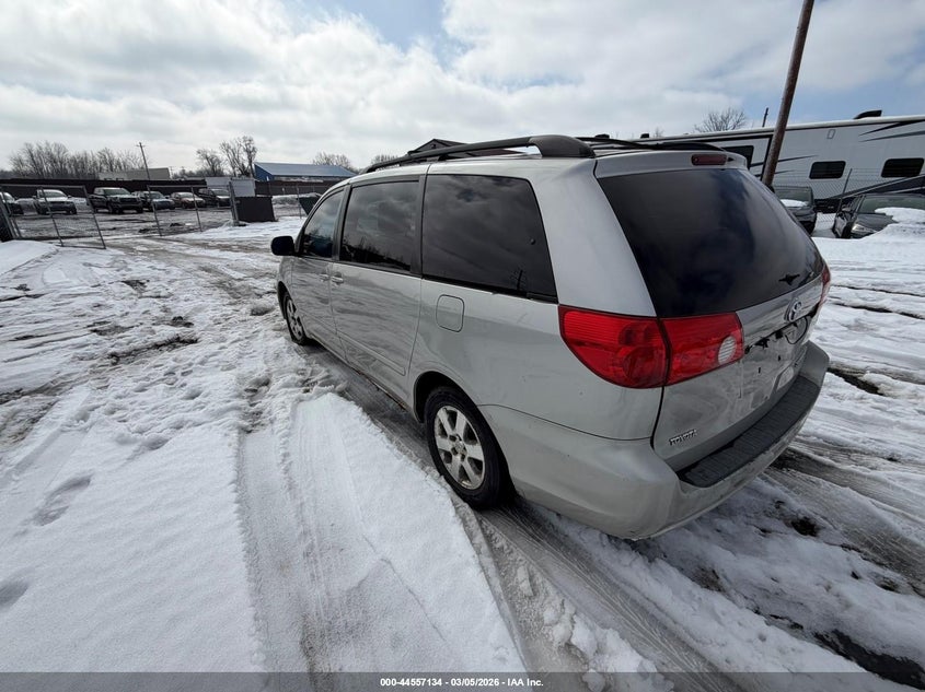 2007 Toyota Sienna Le