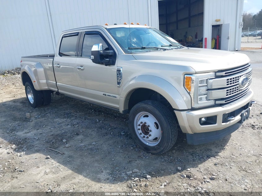 1FT8W4DT6JEB79601 FORD F-450 Photo 1
