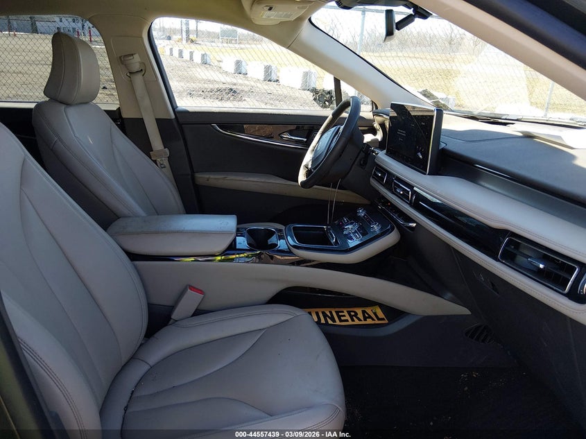 2023 Lincoln Nautilus Standard