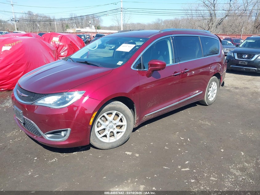 2020 Chrysler Pacifica Touring L