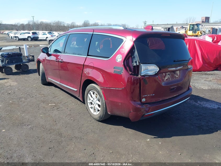 2020 Chrysler Pacifica Touring L