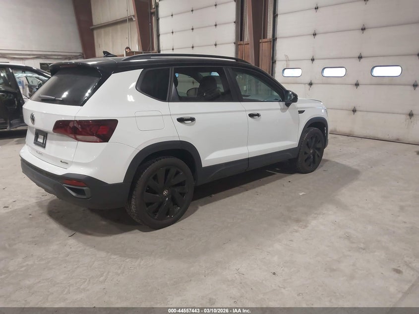 2024 Volkswagen Taos 1.5T Se Black