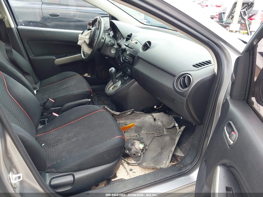 2013 Mazda Mazda2 Touring