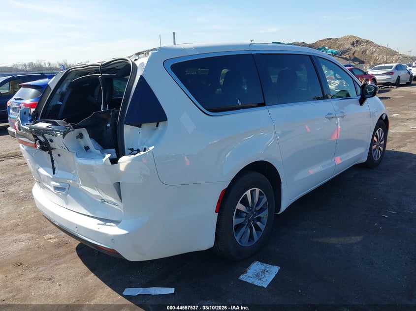2025 Chrysler Pacifica Hybrid Select