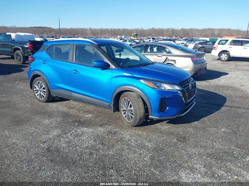 2021 Nissan Kicks Sv Xtronic Cvt