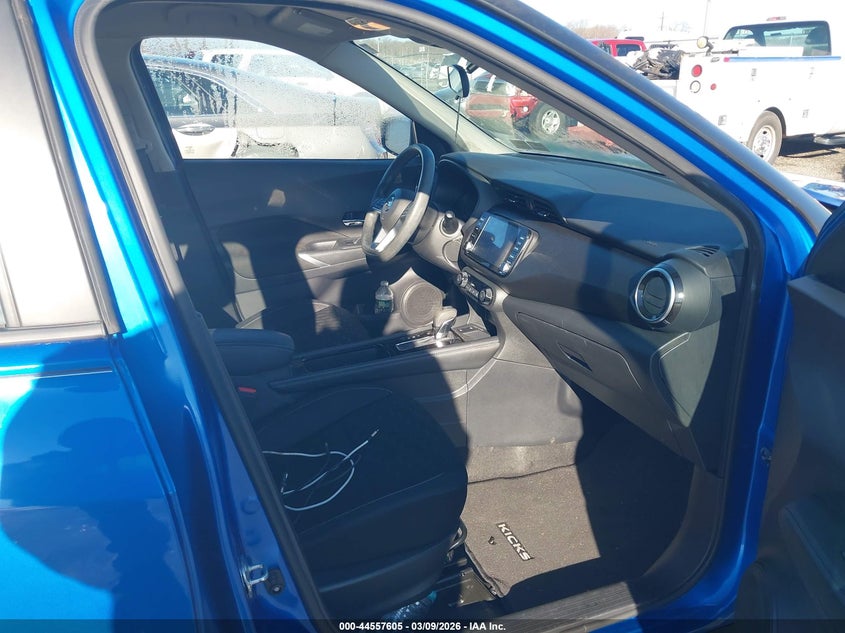 2021 Nissan Kicks Sv Xtronic Cvt